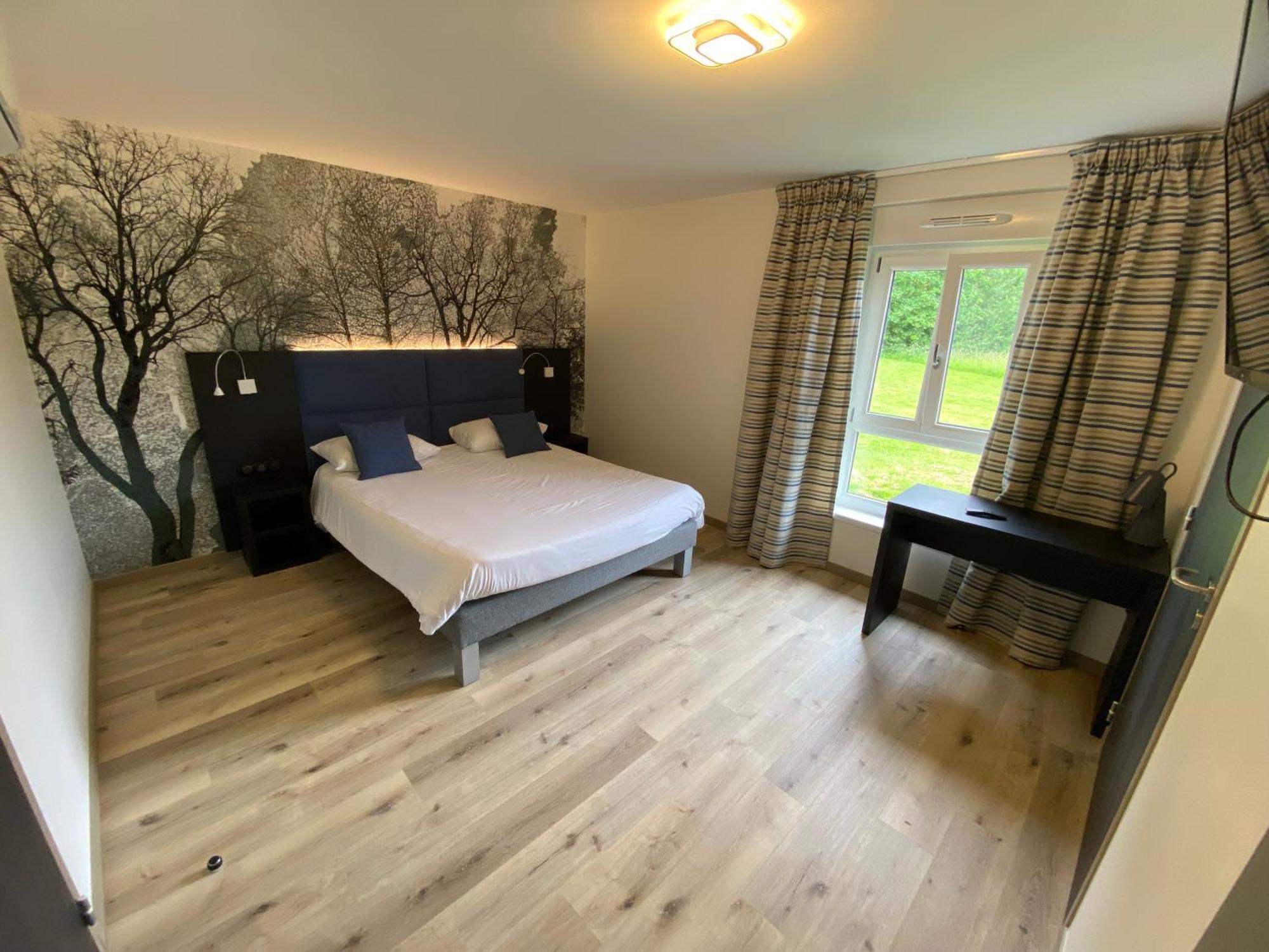 Hotel Relais Saint Michel à Villegusien-le-Lac Extérieur photo