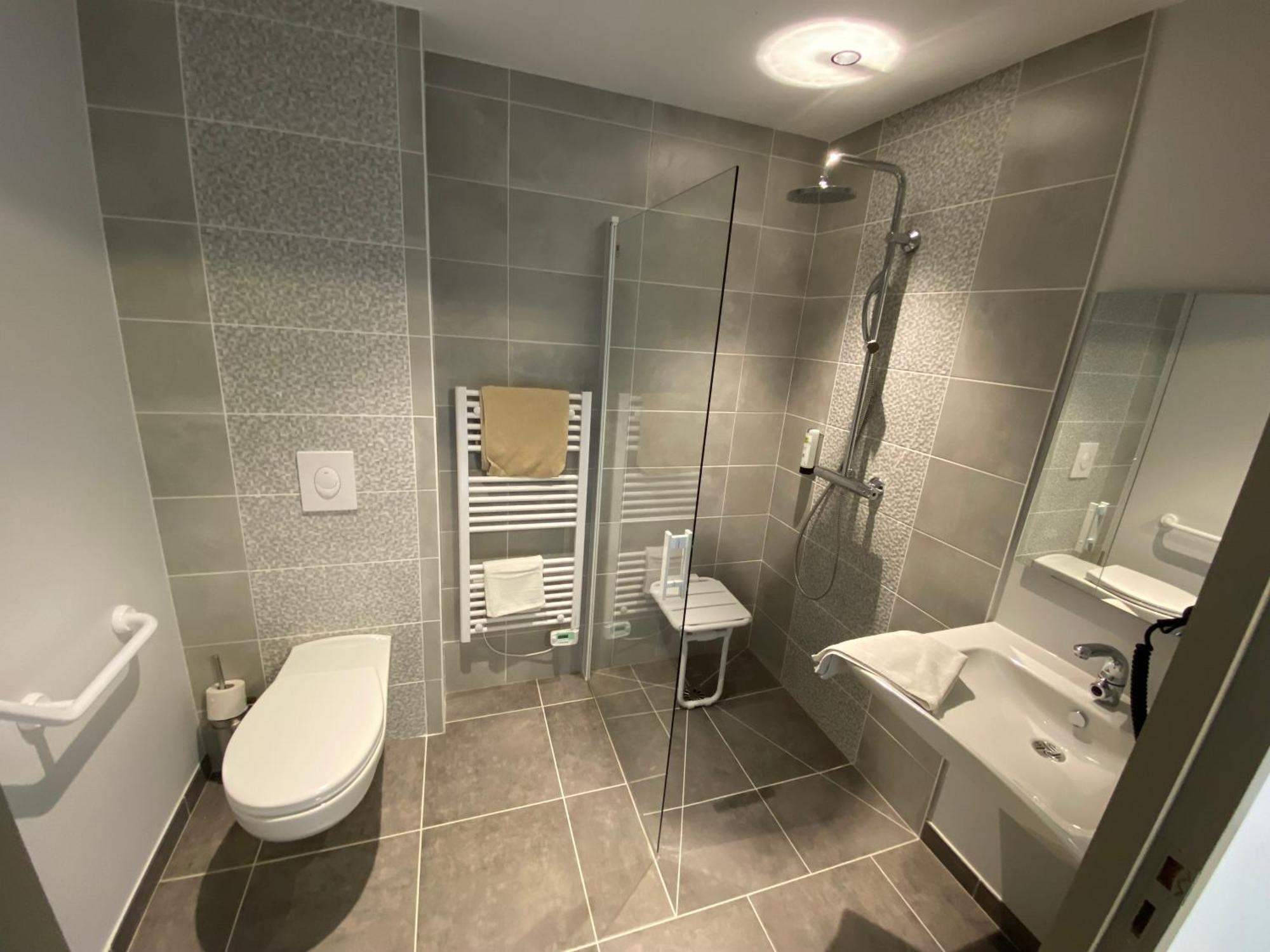 Hotel Relais Saint Michel à Villegusien-le-Lac Extérieur photo