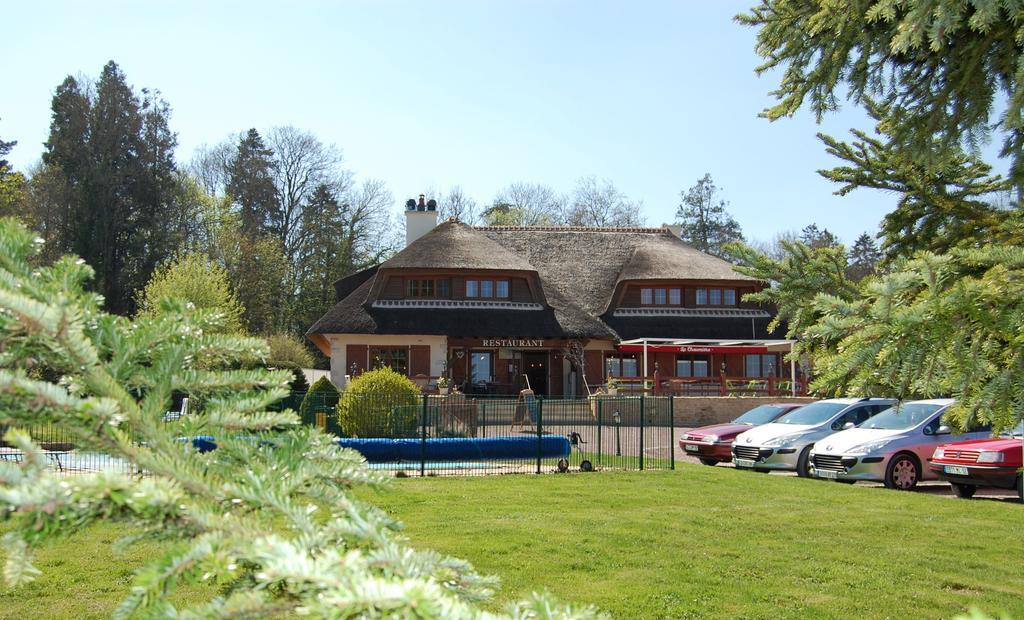 Hotel Relais Saint Michel à Villegusien-le-Lac Extérieur photo